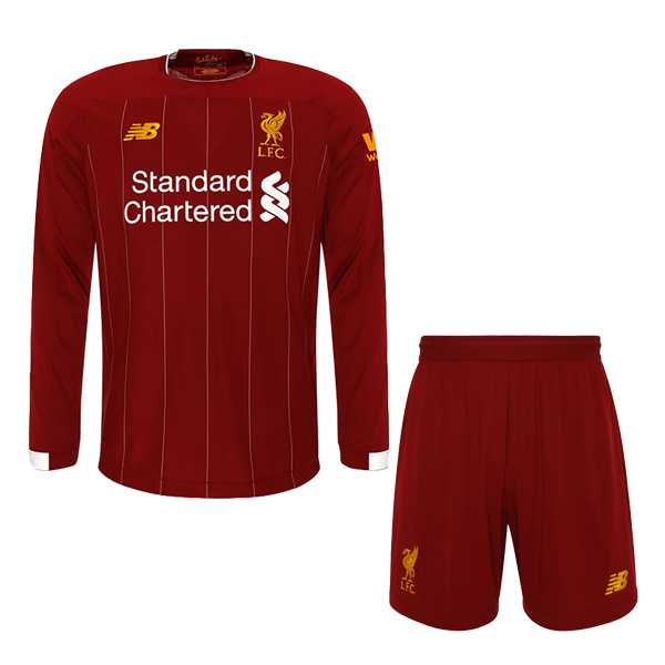 Футбольная форма Liverpool